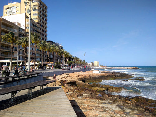 Torreviejan väkimäärä voi nousta elokuussa lähes 440 000 ihmiseen